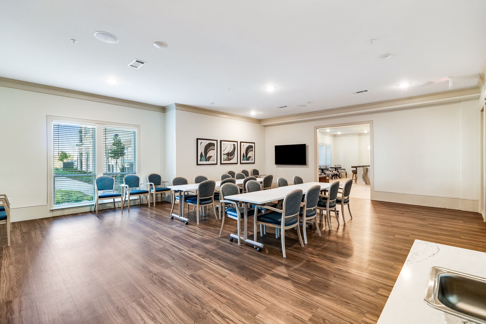 20-web-or-mls-Imperial Pointe Senior Living-19