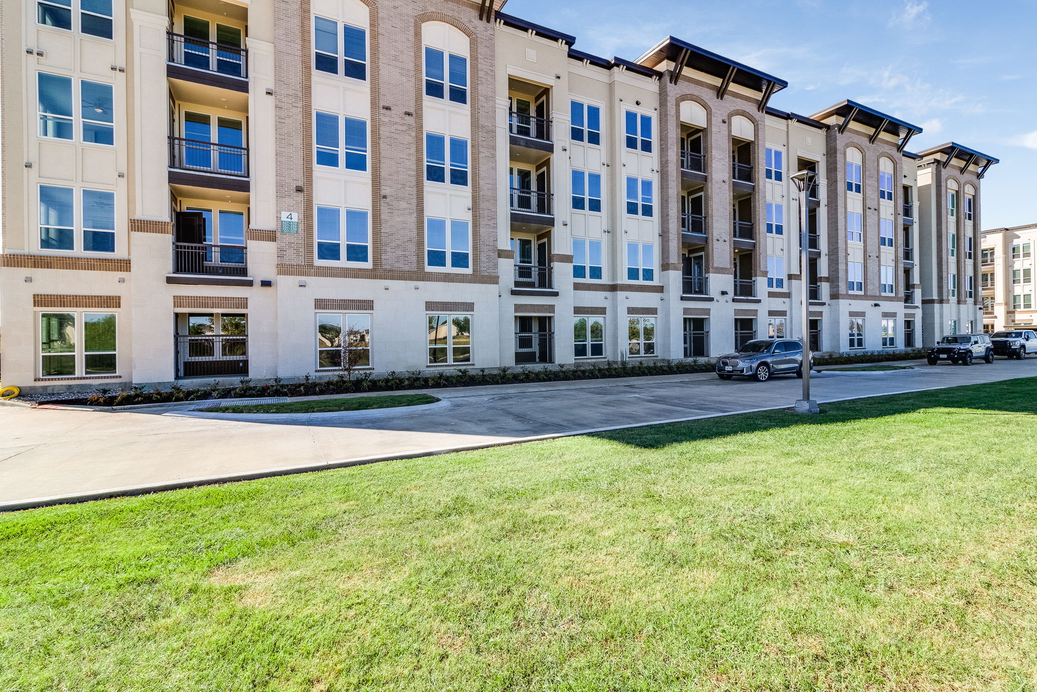 48-web-or-mls-Imperial Pointe Senior Living-48